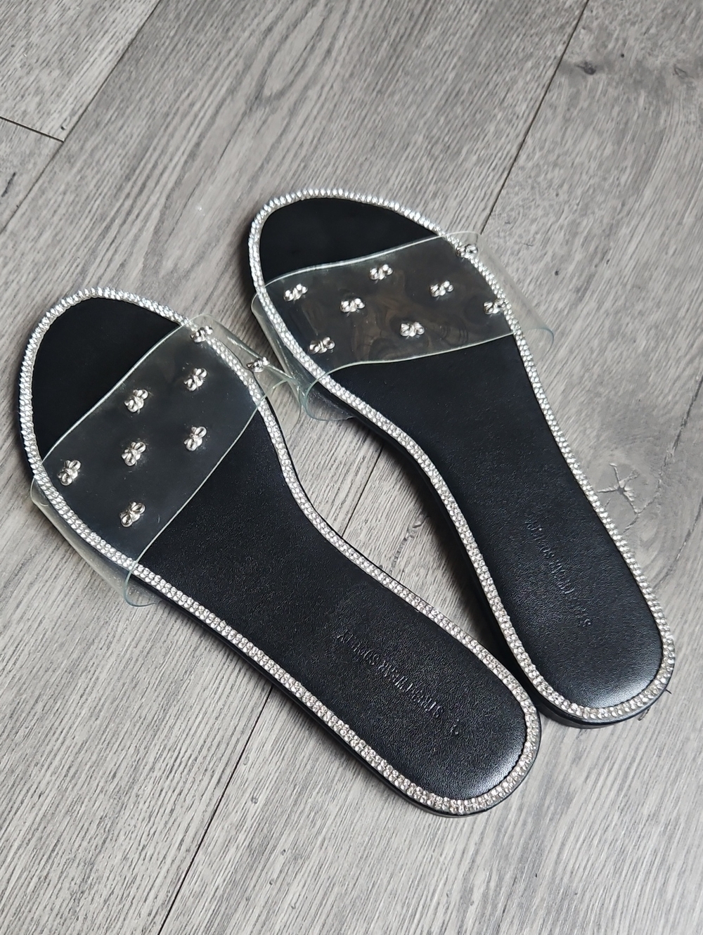 Clear Rhinestone Slides With Metallic Bow Details On Clear Strap Size 9 Black